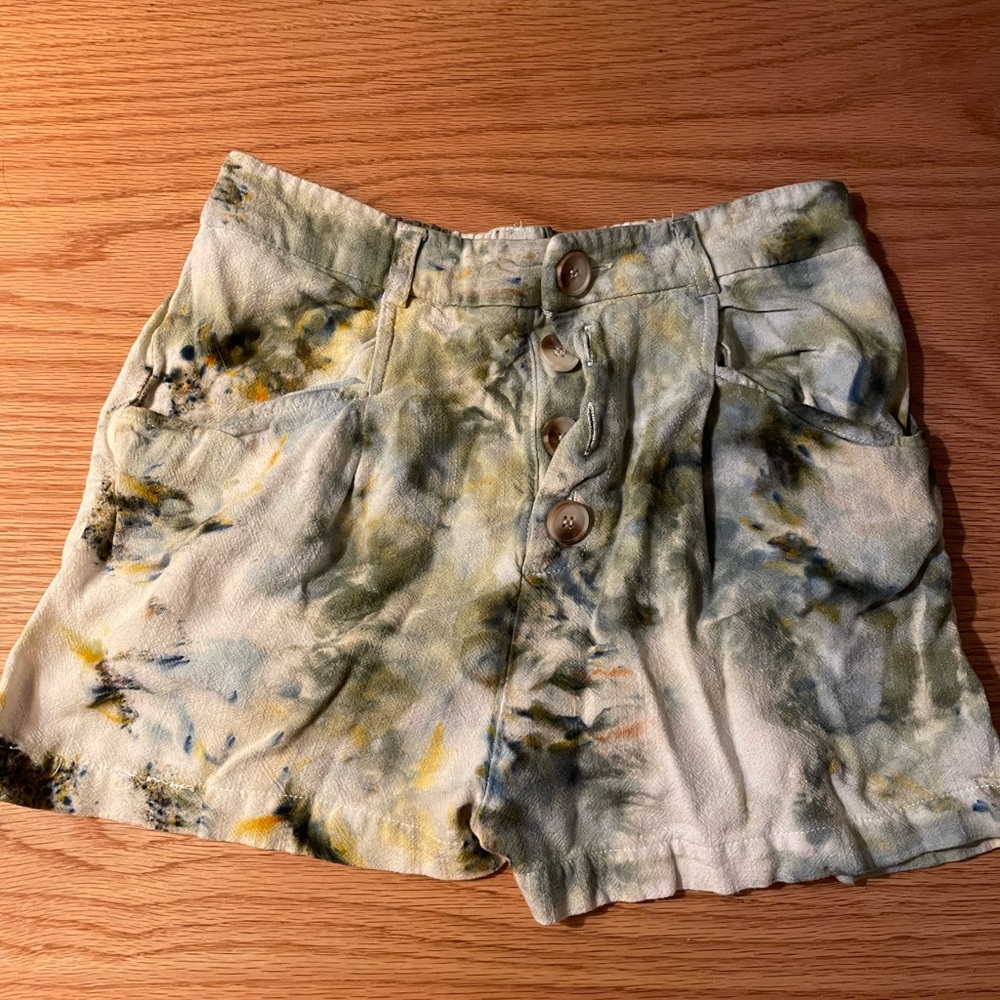 Black Sheep Vintage tie dye linen shorts